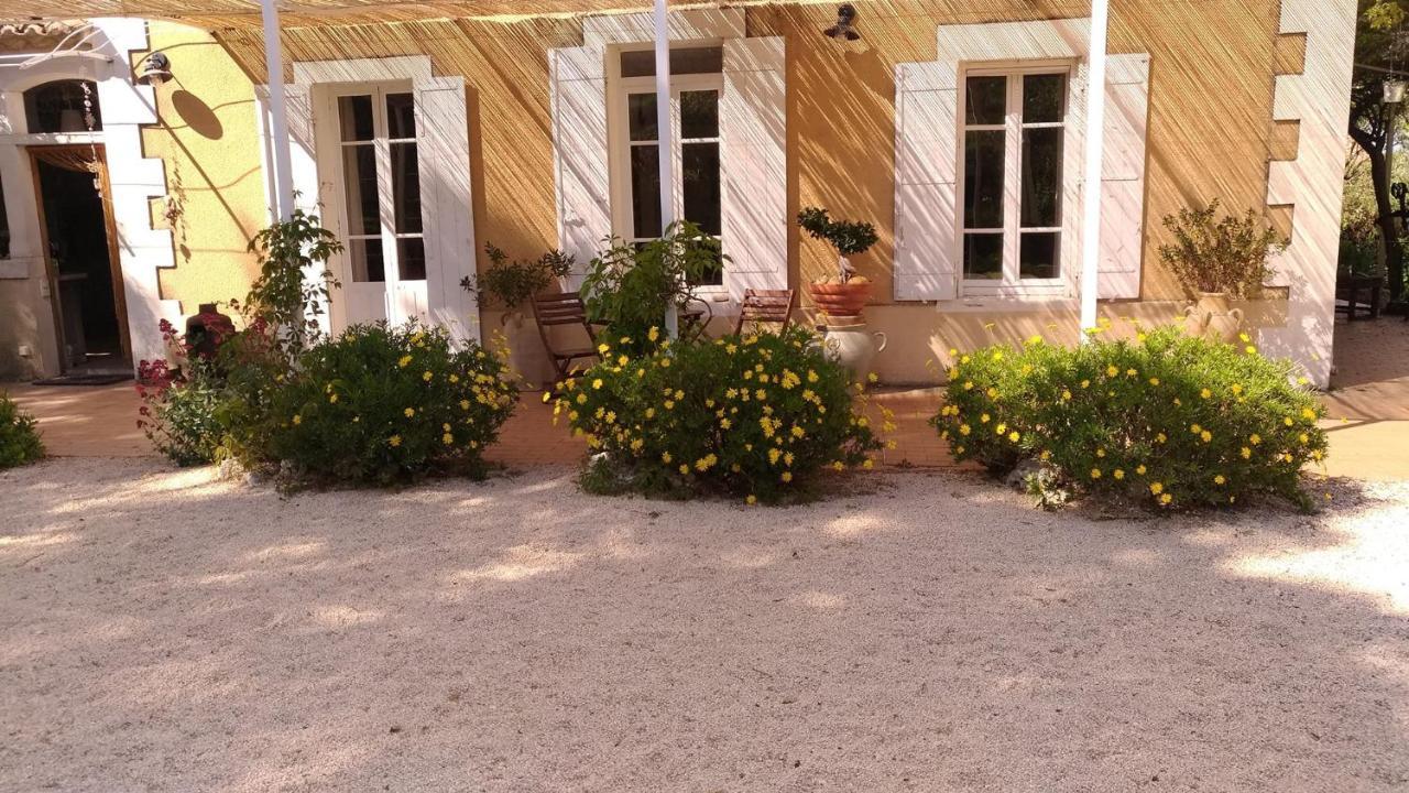 Bed and Breakfast Le Fer En Ceze Sabran Zewnętrze zdjęcie