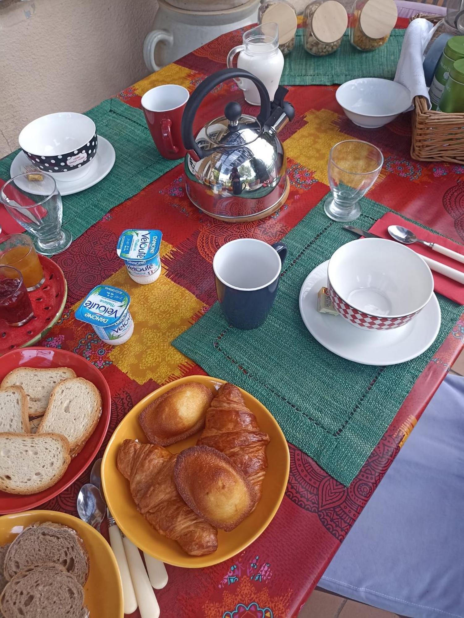 Bed and Breakfast Le Fer En Ceze Sabran Zewnętrze zdjęcie