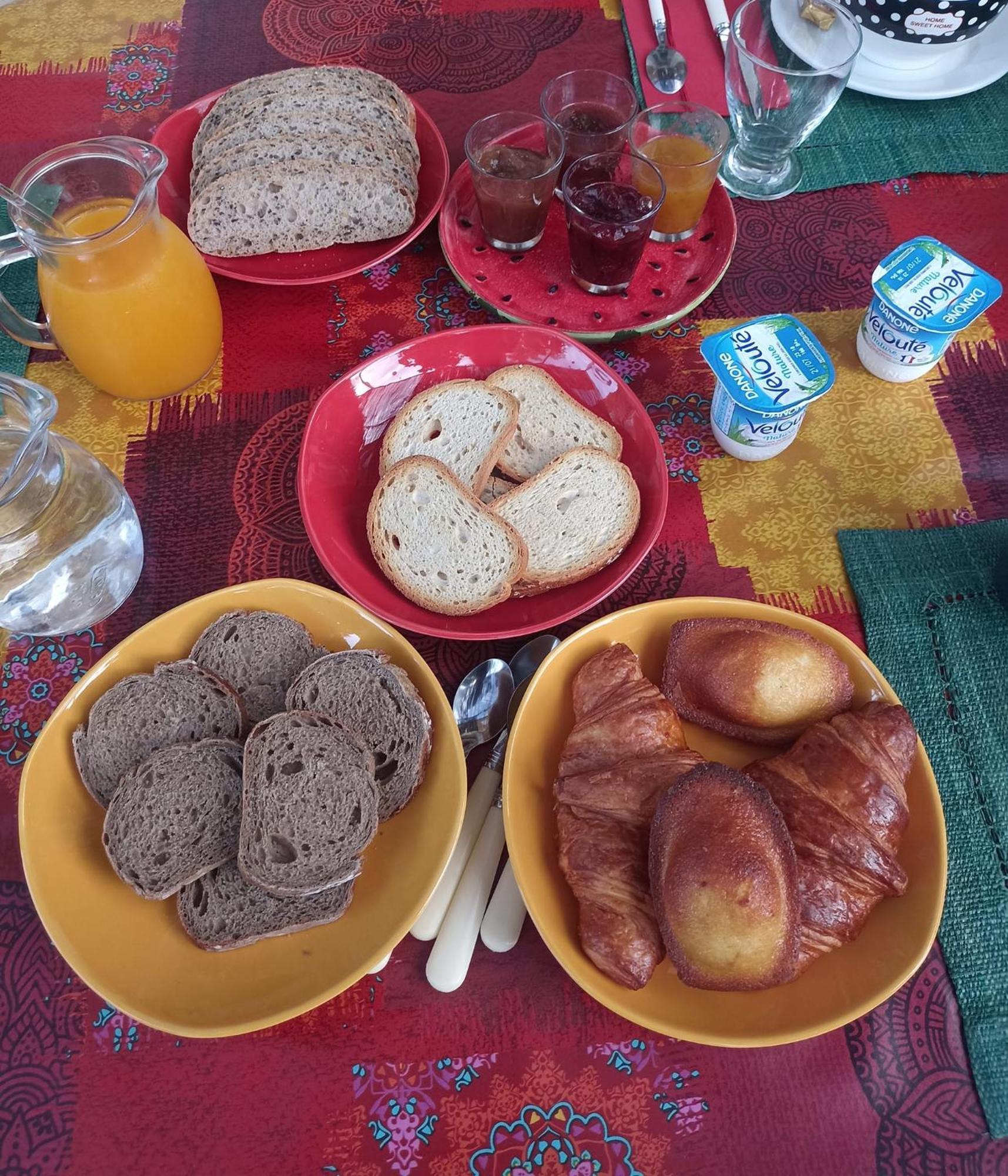 Bed and Breakfast Le Fer En Ceze Sabran Zewnętrze zdjęcie