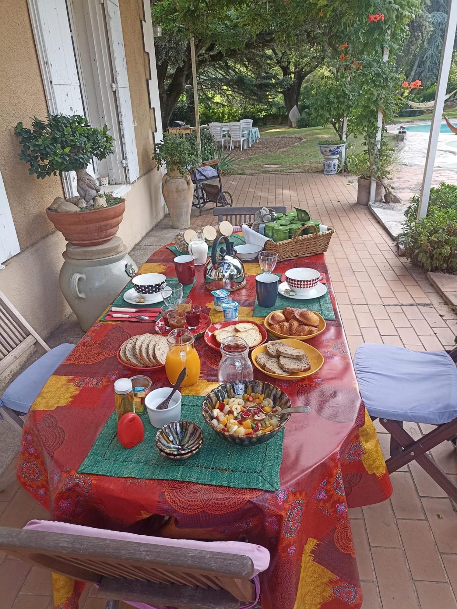 Bed and Breakfast Le Fer En Ceze Sabran Zewnętrze zdjęcie